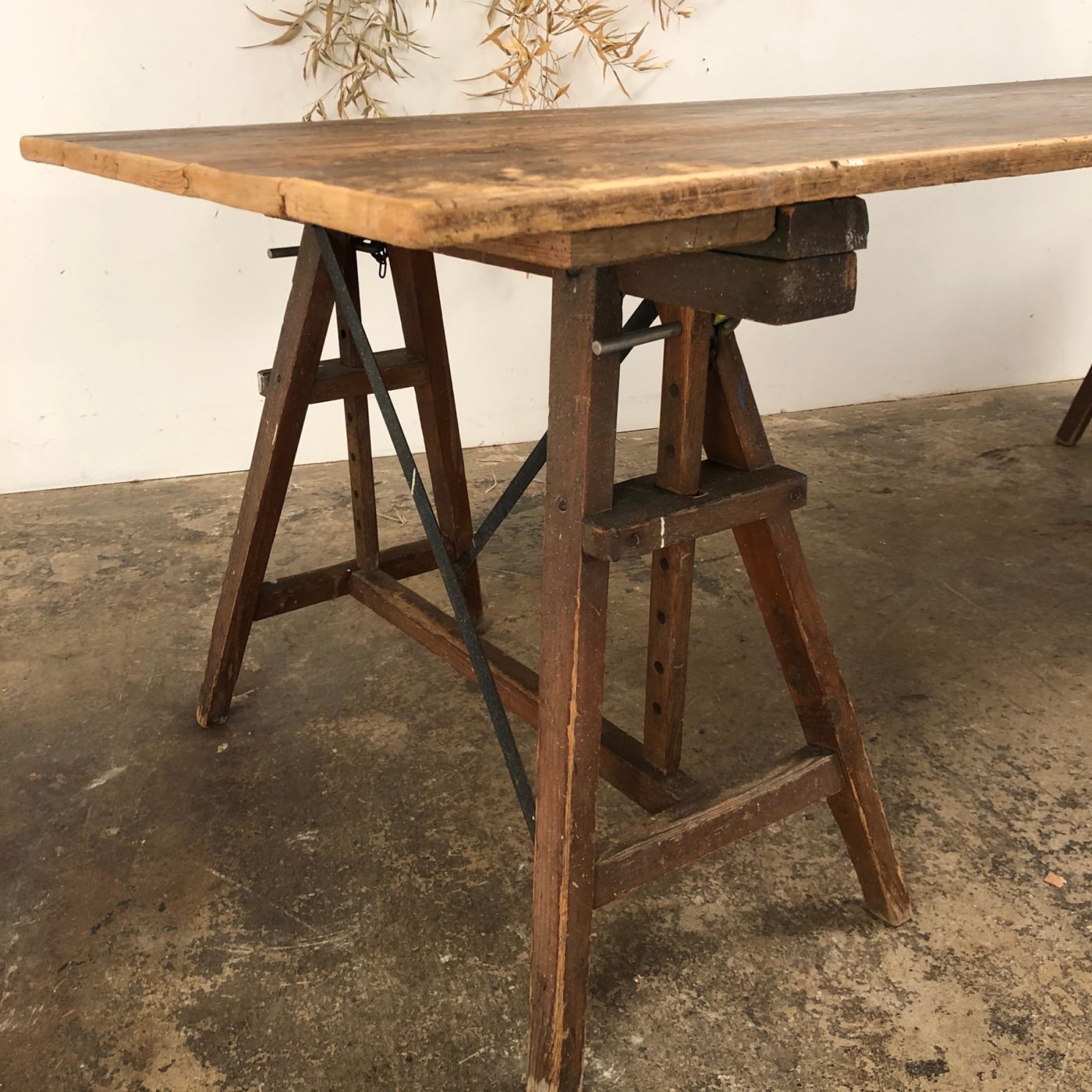 ajustable-trestle-table0004