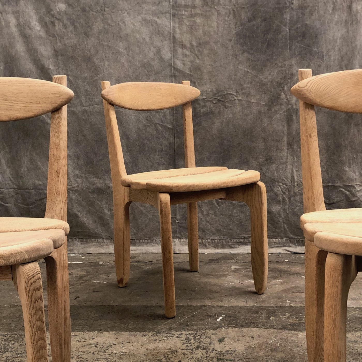 midecentury-oak-chairs0001