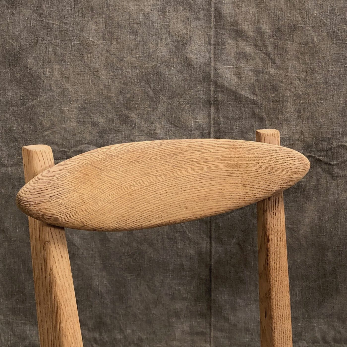 midecentury-oak-chairs0003