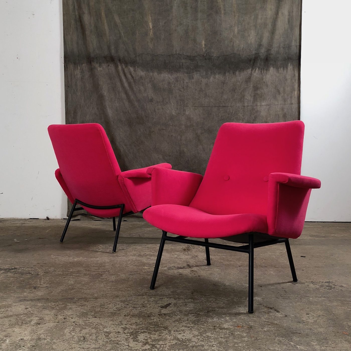 pierre-guariche-armchairs0001