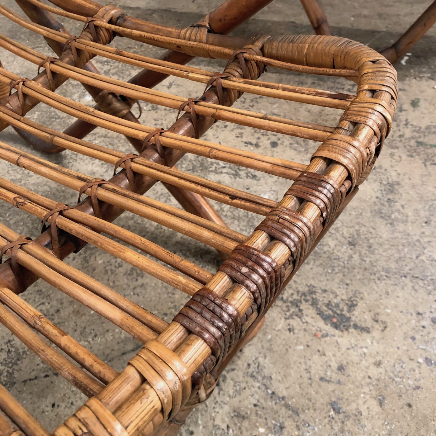 vintage-rattan-armchairs0000