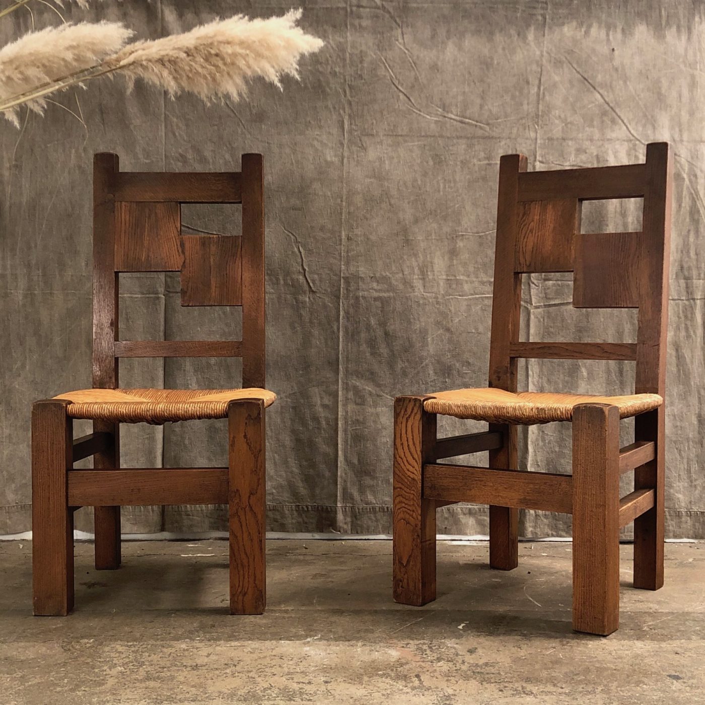 massive-brutalist-chairs0003