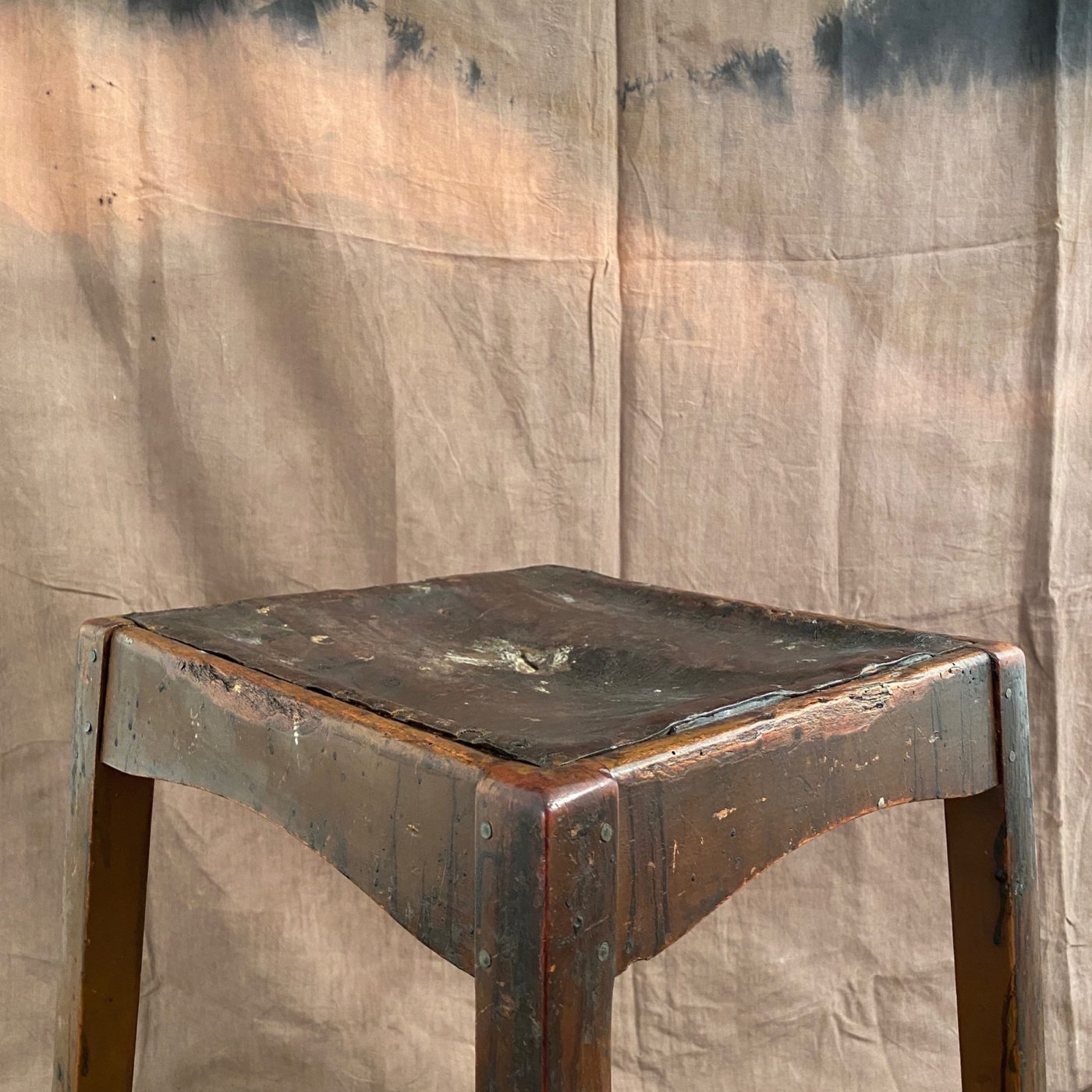 primitive-leather-stool0006