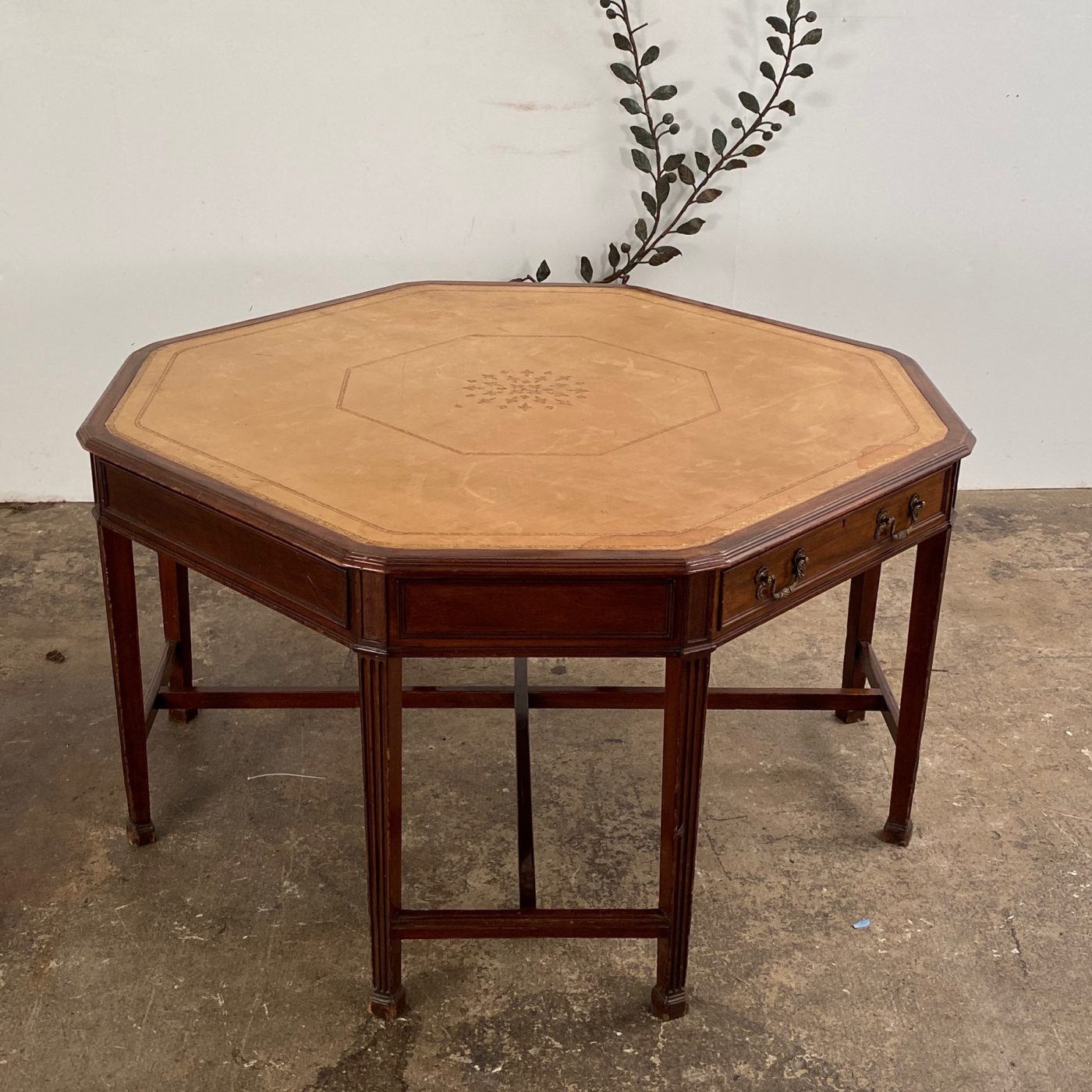 howard-and-sons- table0012