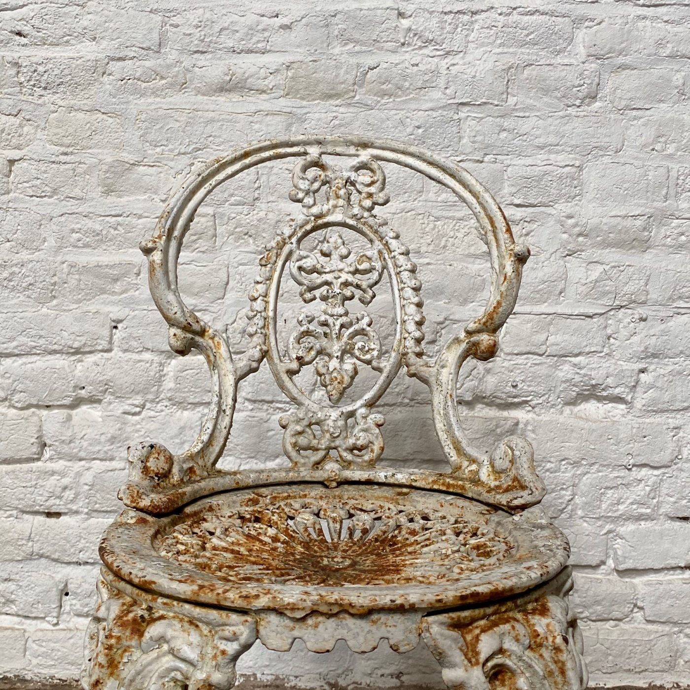 antique-garden-chairs0005