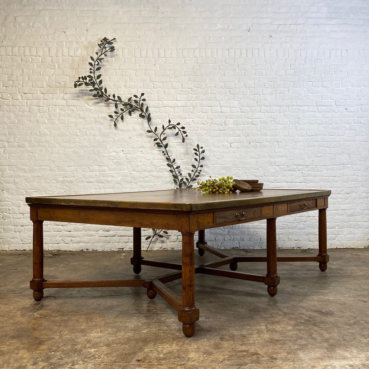 large-bank-table0012