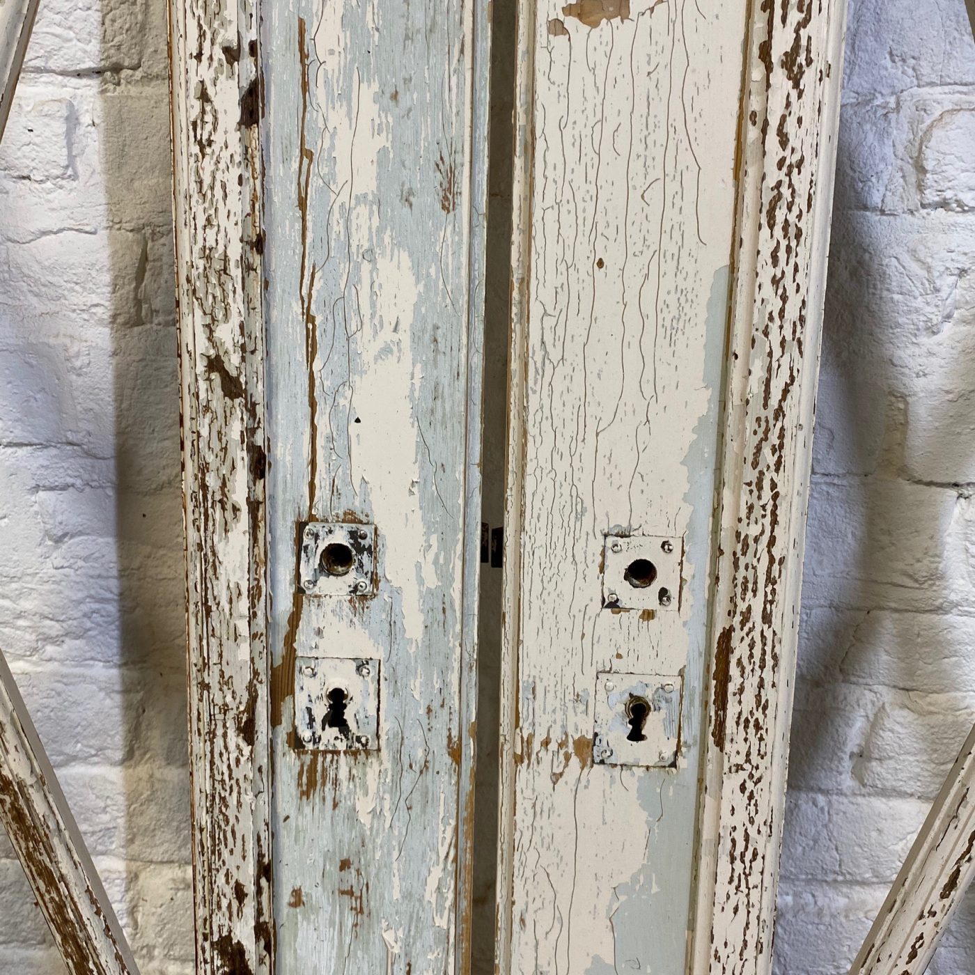 old-painted-doors0002