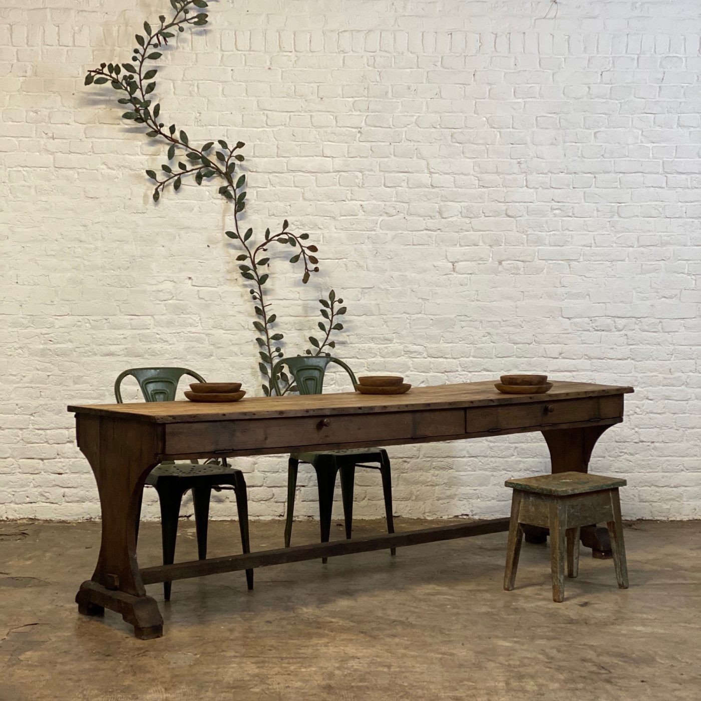 refectory-table0002