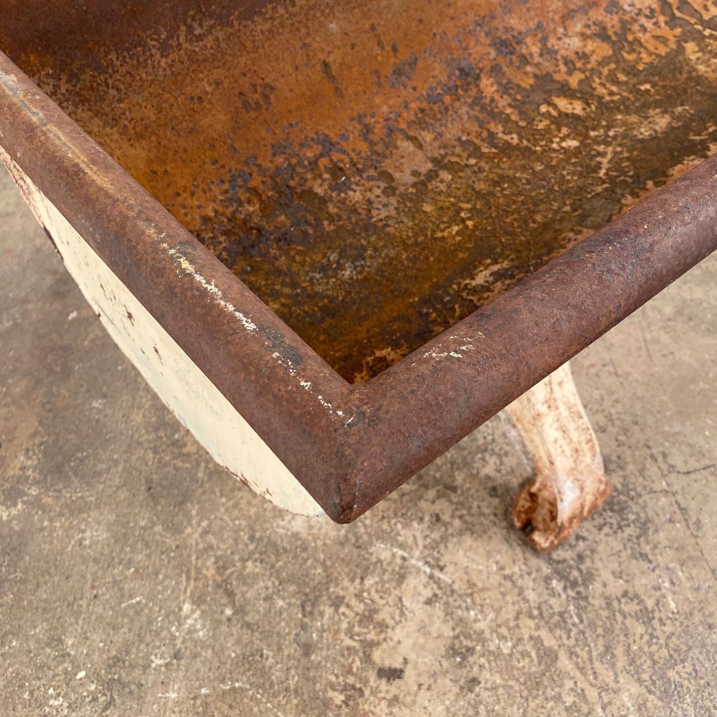 industrial-metal-table0001