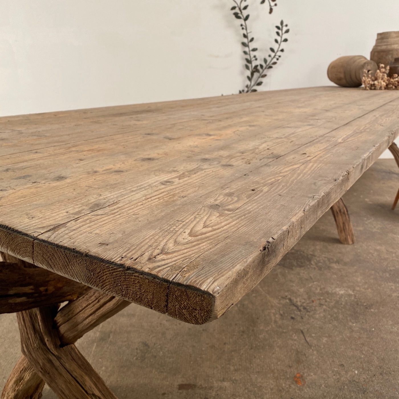 large-wooden-table0001