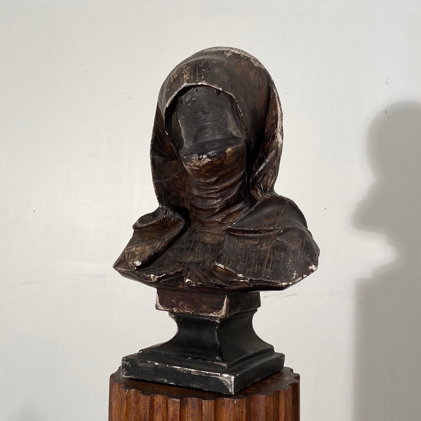 plaster-bust-column0003