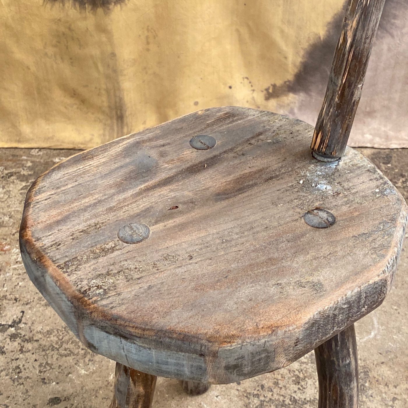 primitive-wooden-chairs0005