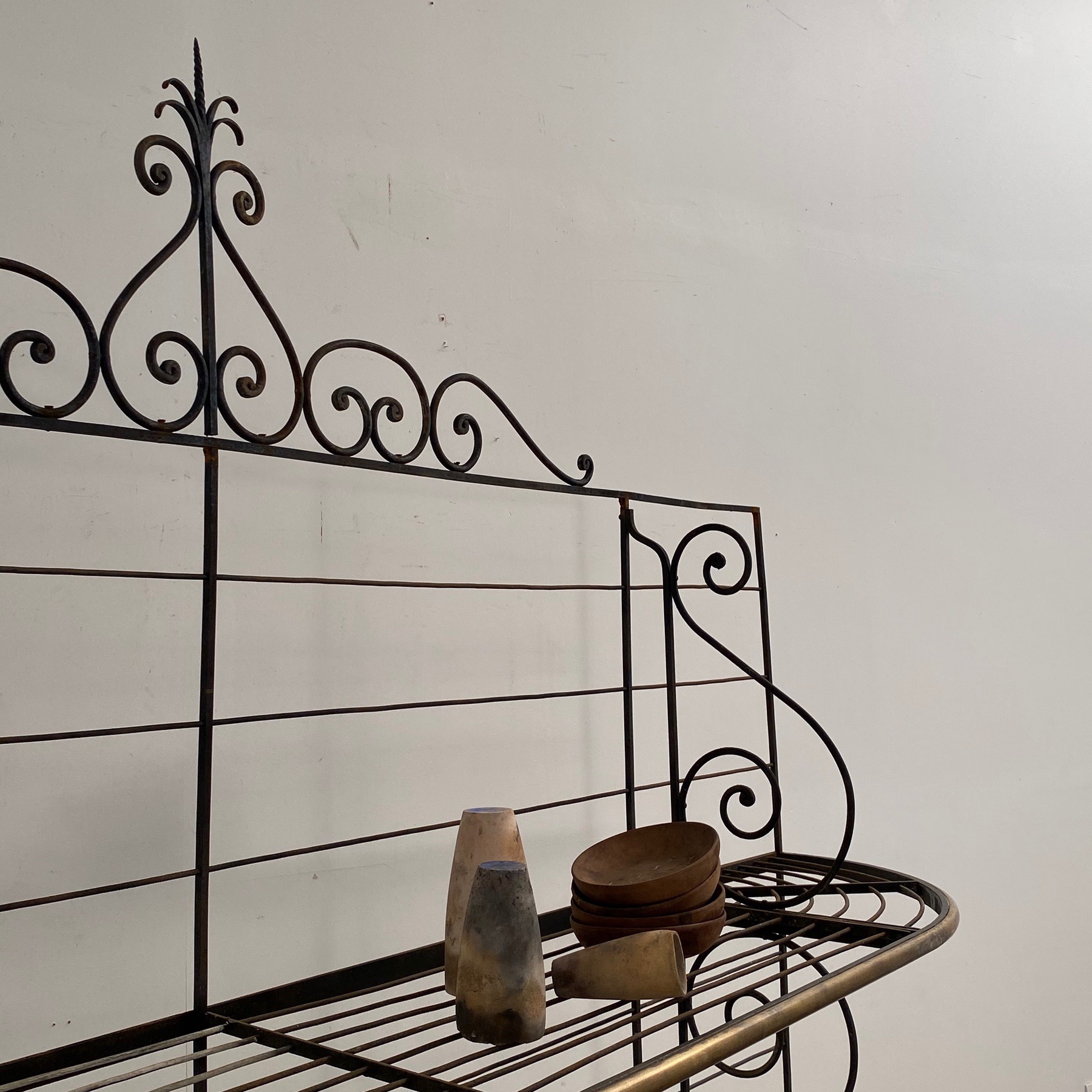 french bakery shelf – Objet Vagabond