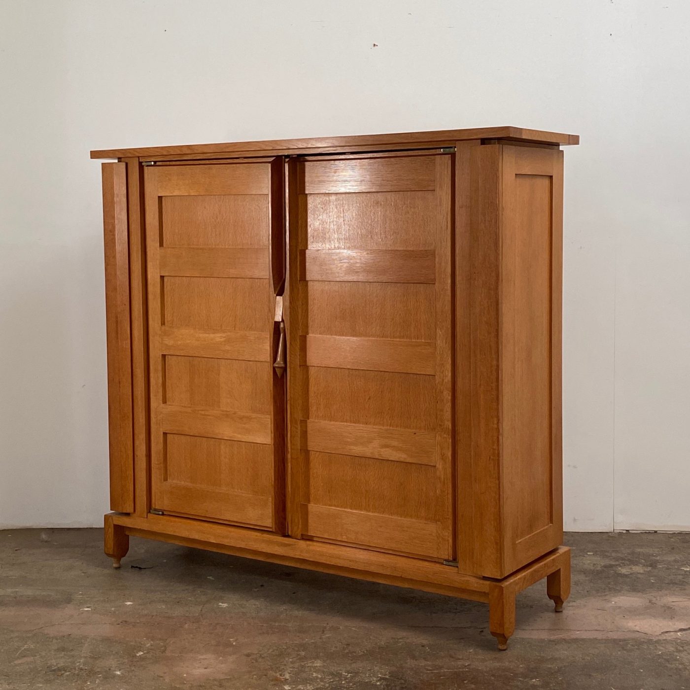 midcentury-oak-cupboard0005