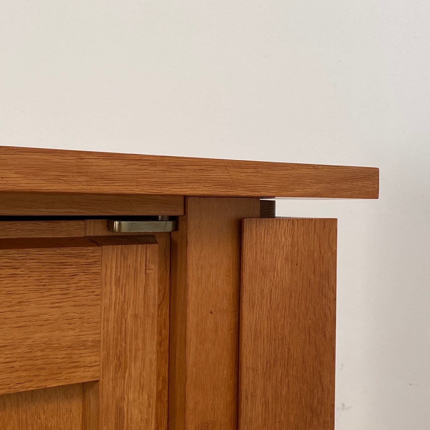 midcentury-oak-cupboard0006