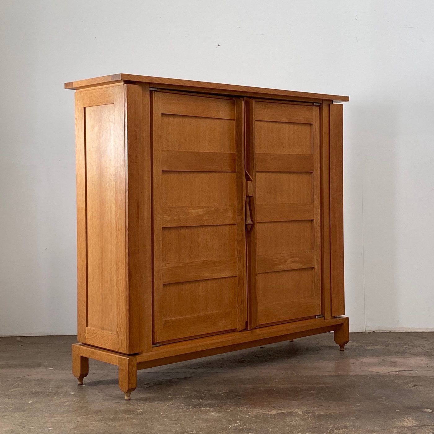 midcentury-oak-cupboard0008