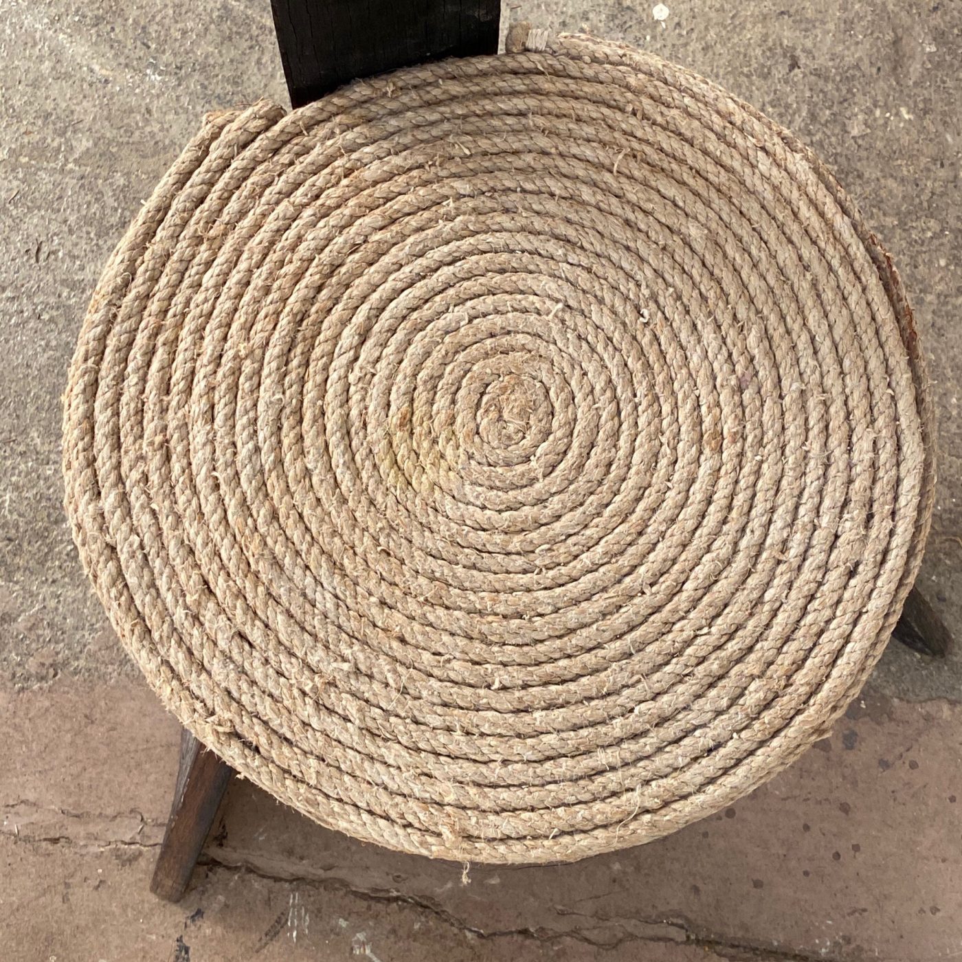 primitive-rope-chairs0001