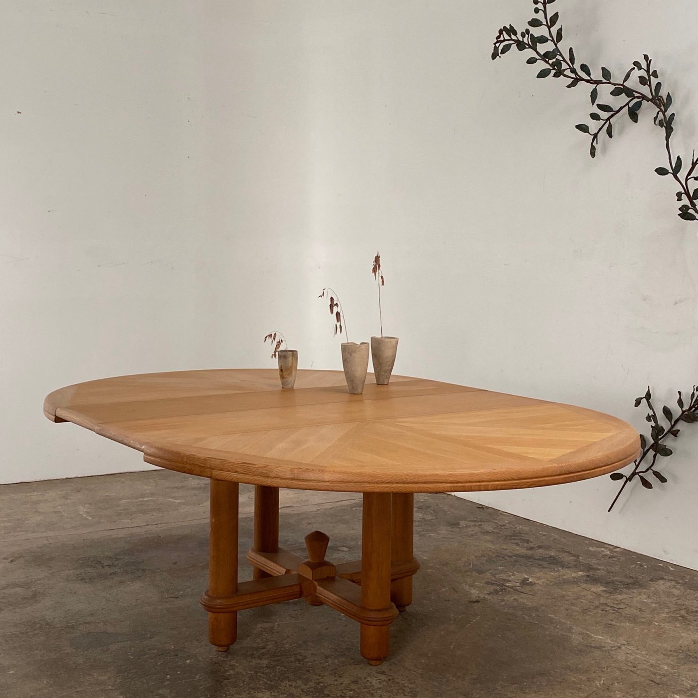 large-round-table0003