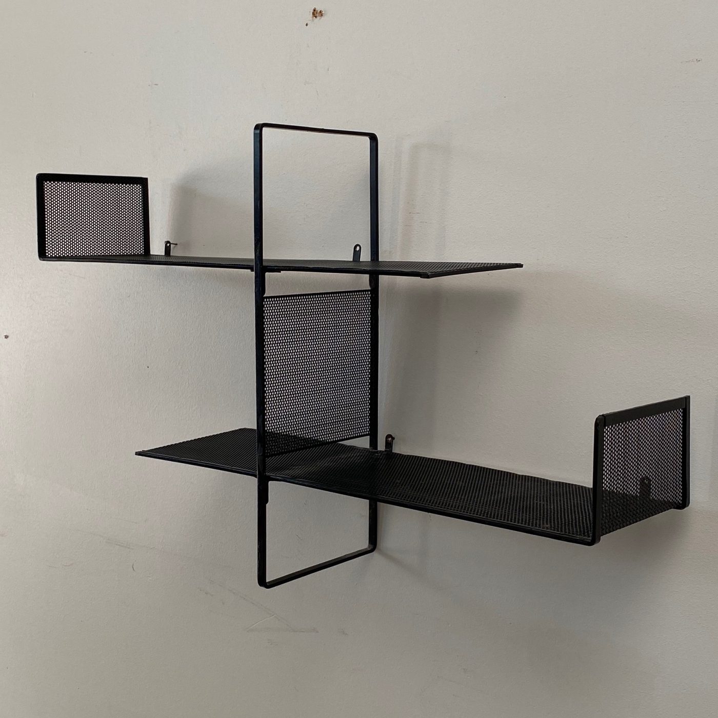 matthieu-mategot-shelf0005