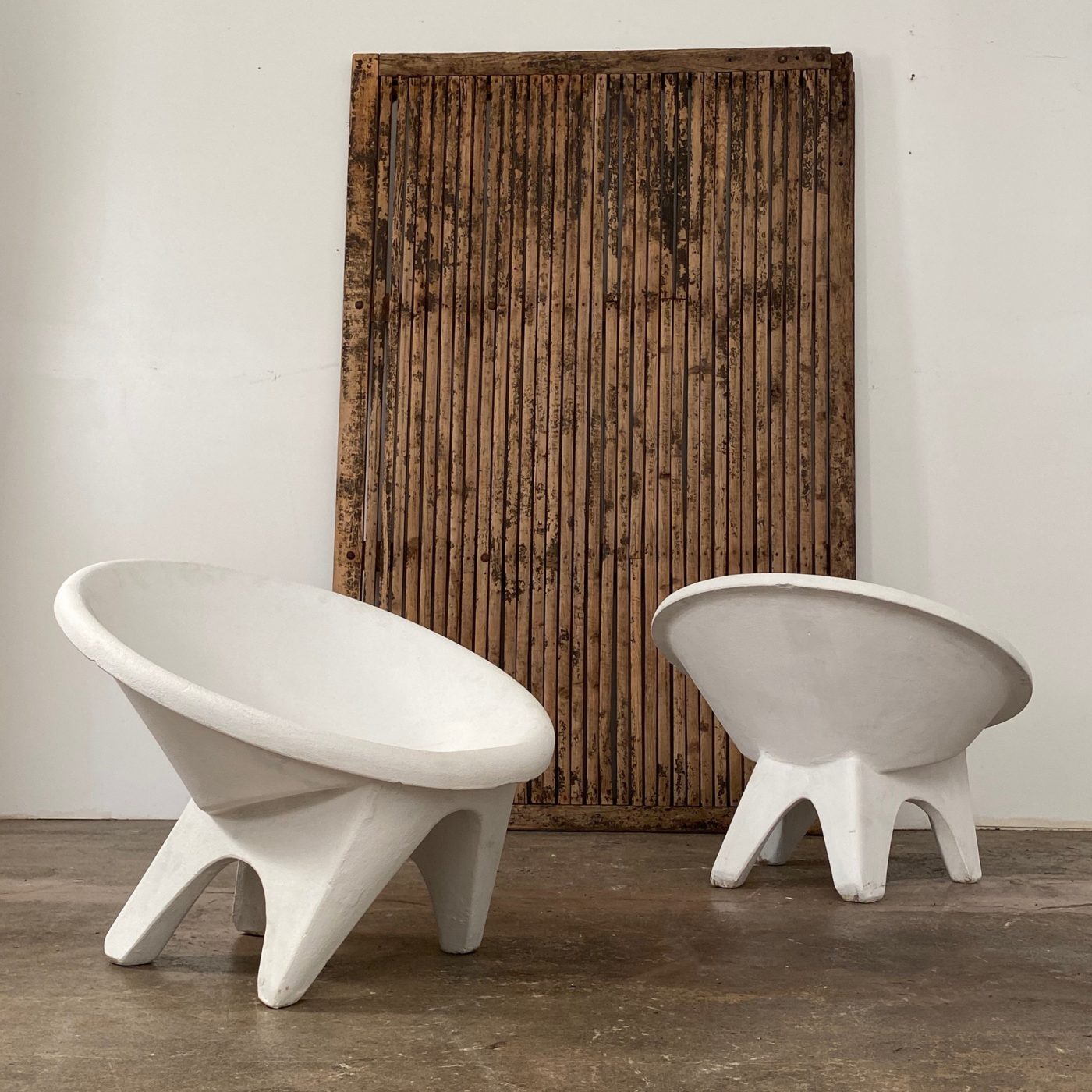 midcentury-concrete-chairs0002