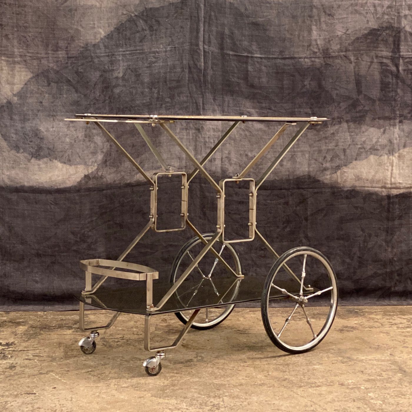 vintage-metal-trolley0008