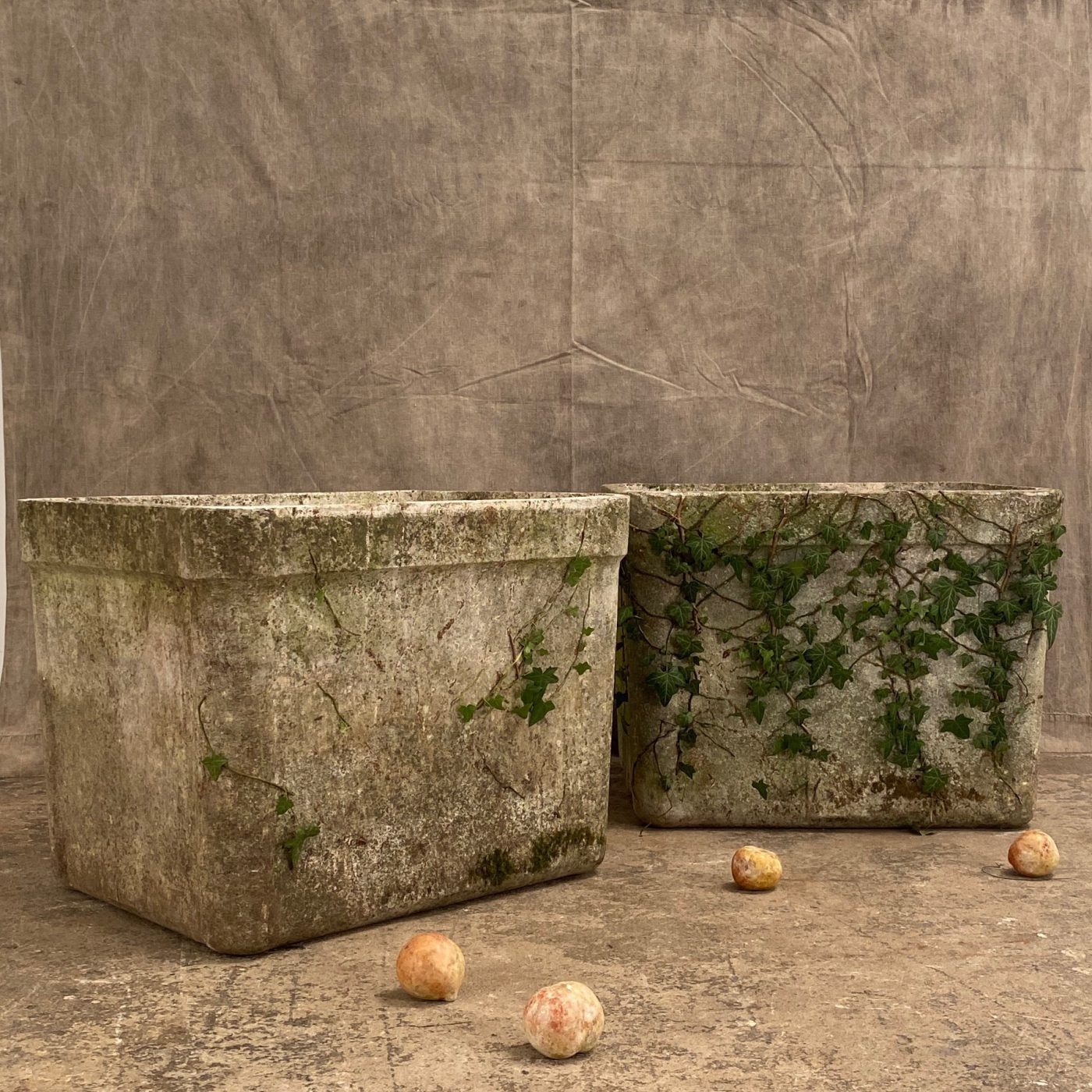 vintage-concrete-planters0000