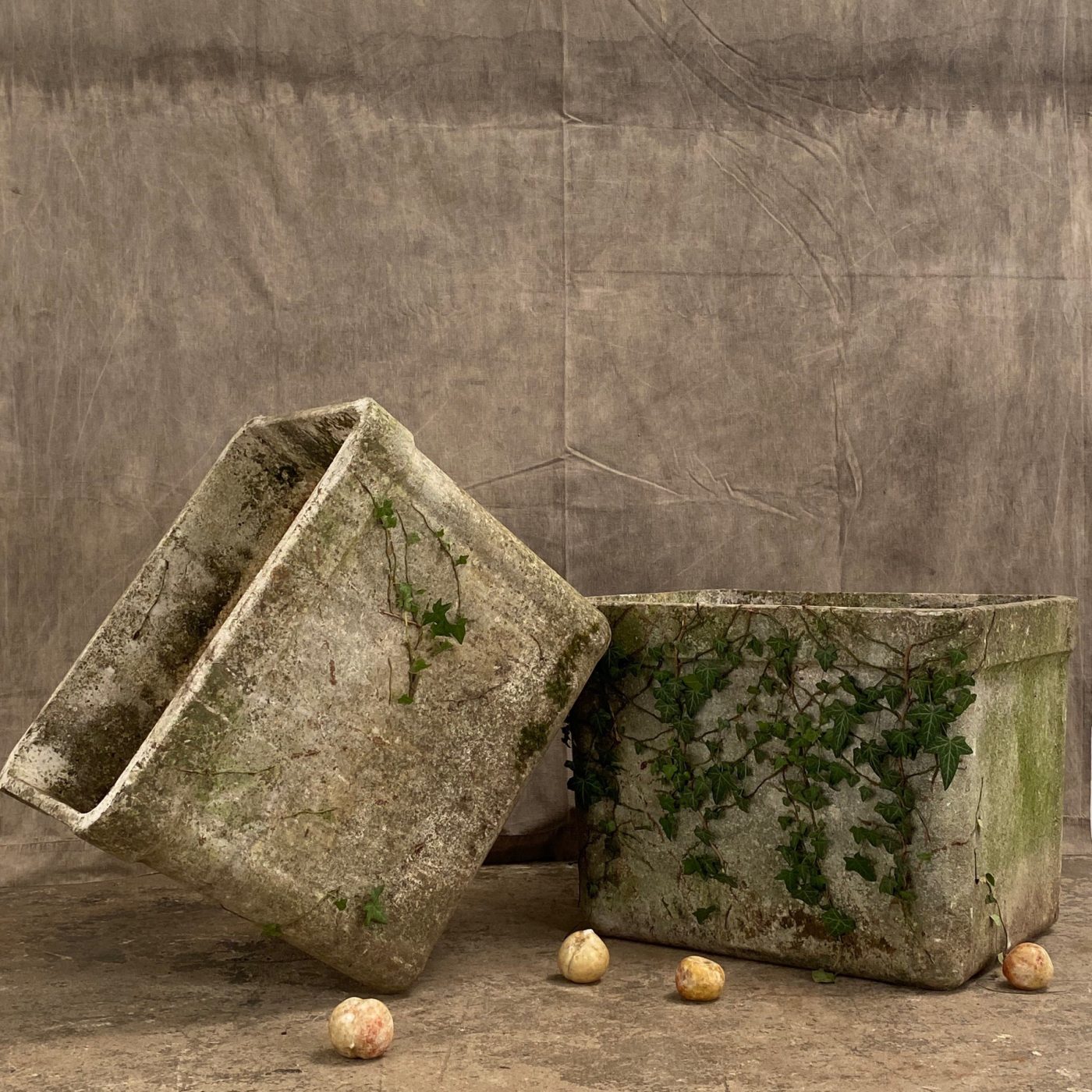 vintage-concrete-planters0001