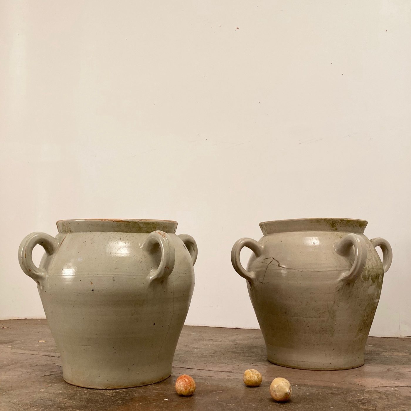 huge-standstone-pots0003