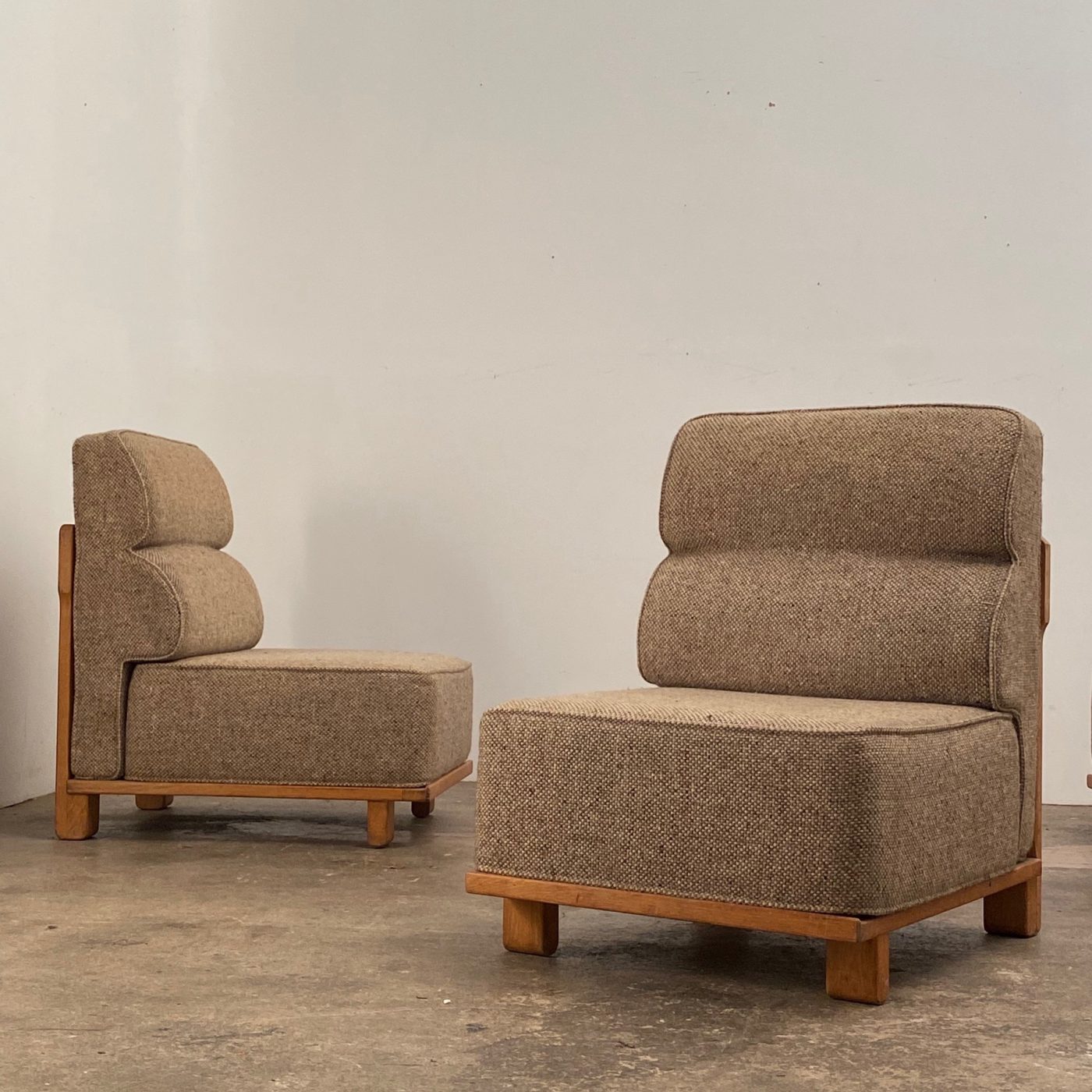 midcentury-armchairs0001