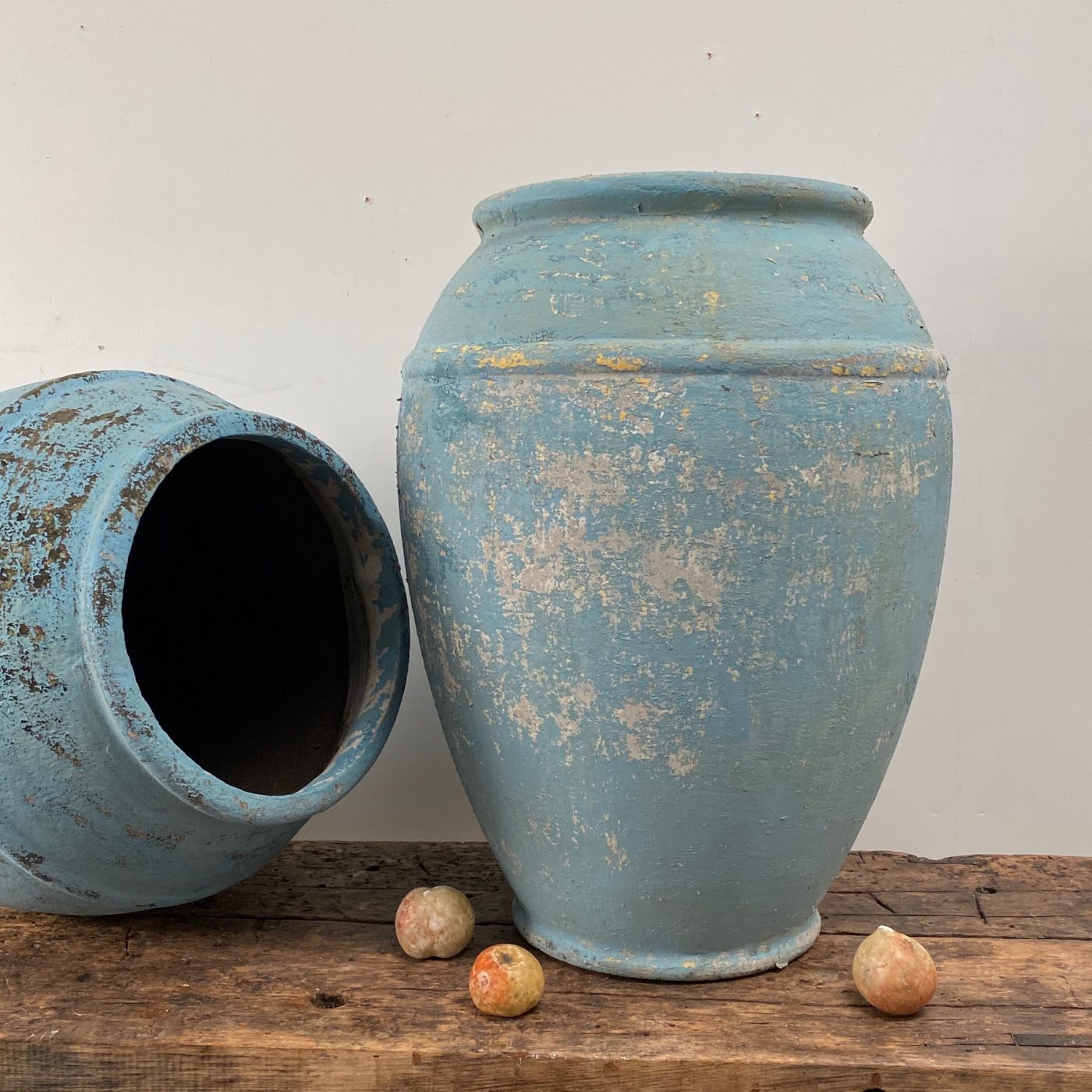 objet-vagabond-concrete-vases0001