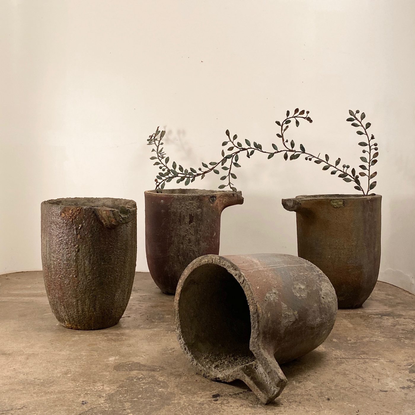 objet-vagabond-foundry-pots0006