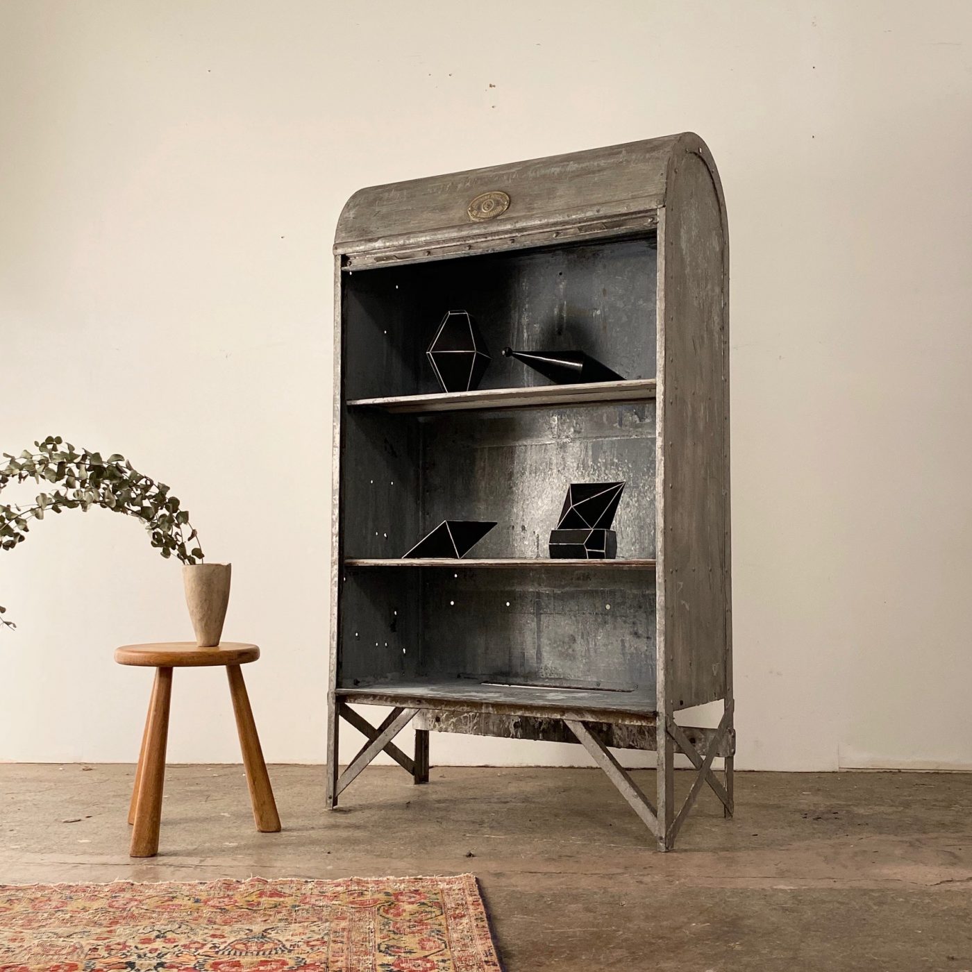 objet-vagabond-industrial-cabinet0006