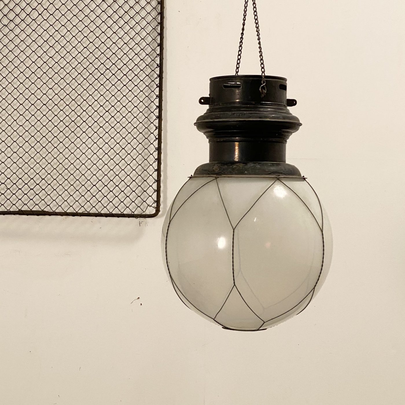 objet-vagabond-industrial-lantern0005