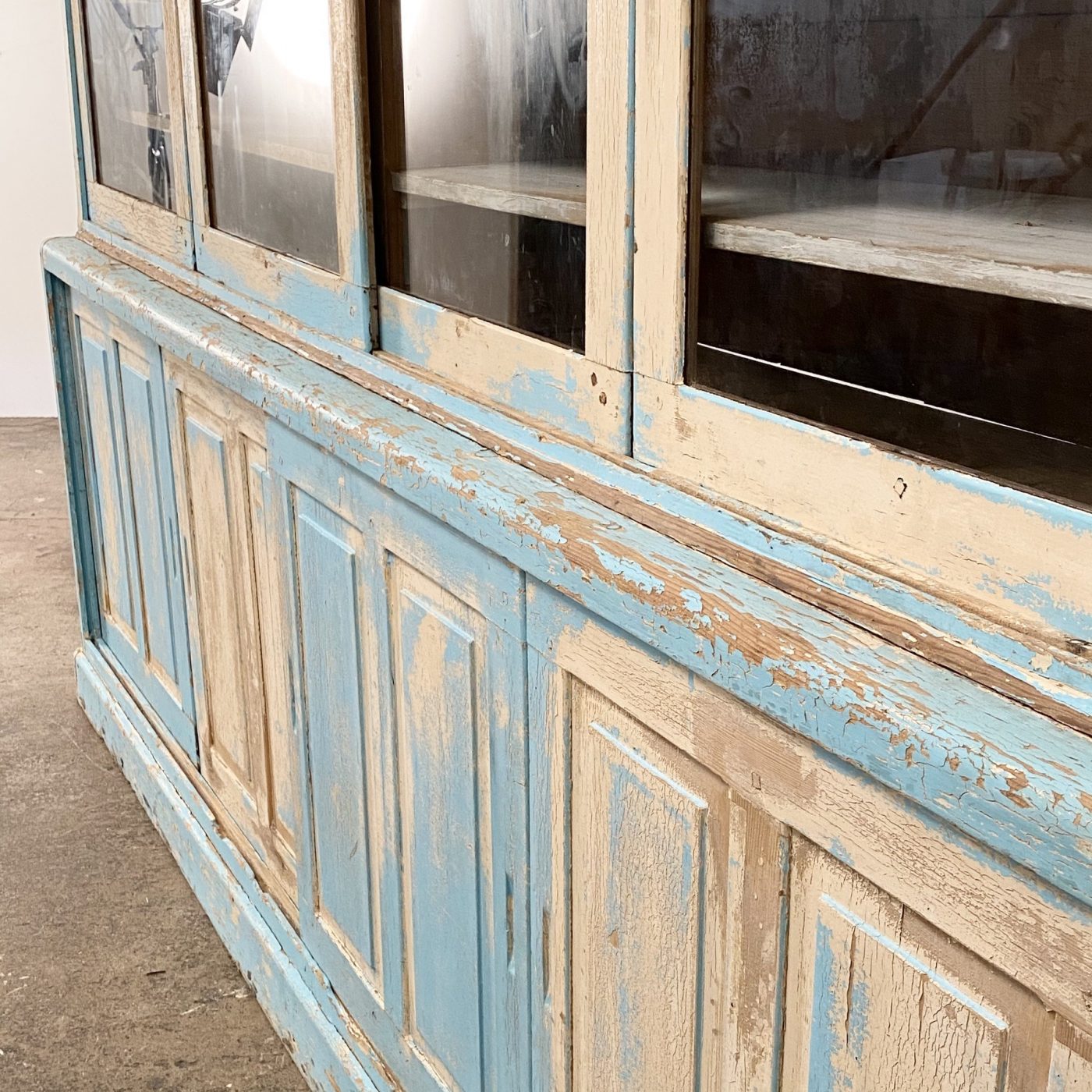 objet-vagabond-painted-buffet0004