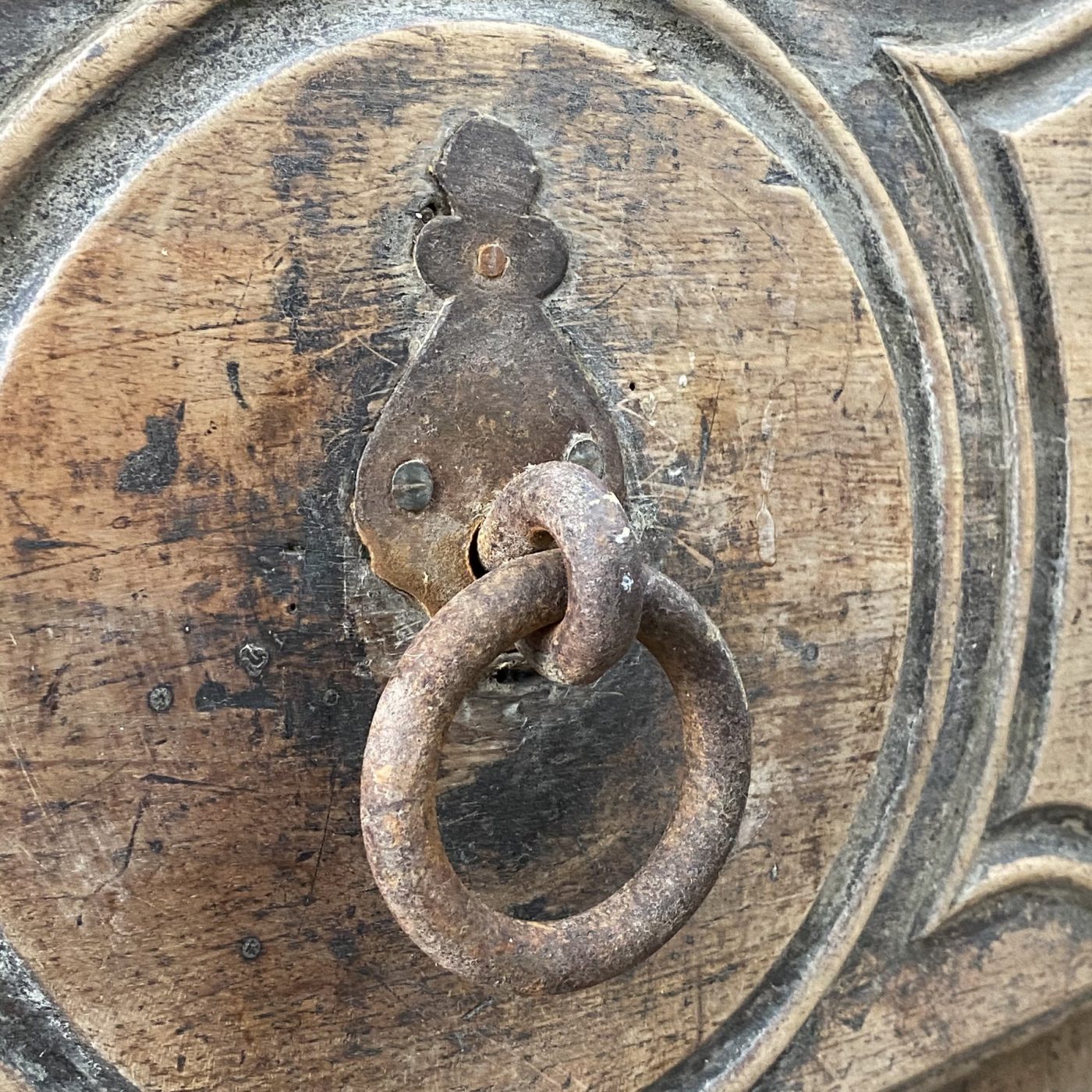 objet-vagabond-walnut-chest0005