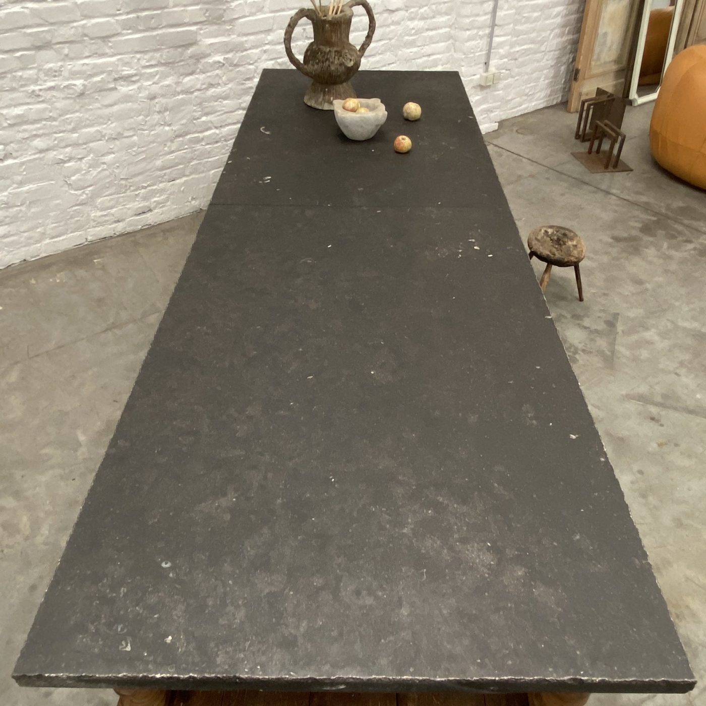 objet-vagabond-bakery-table0013