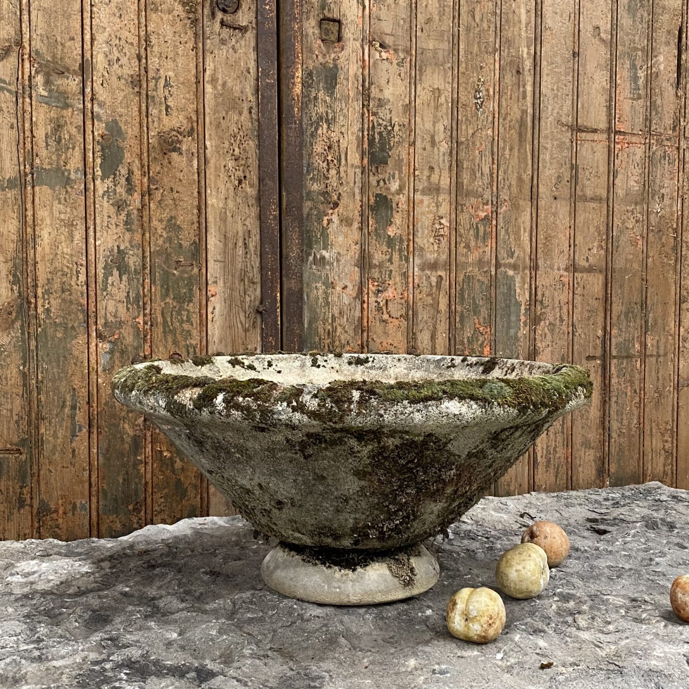 objet-vagabond-concrete-planter0004