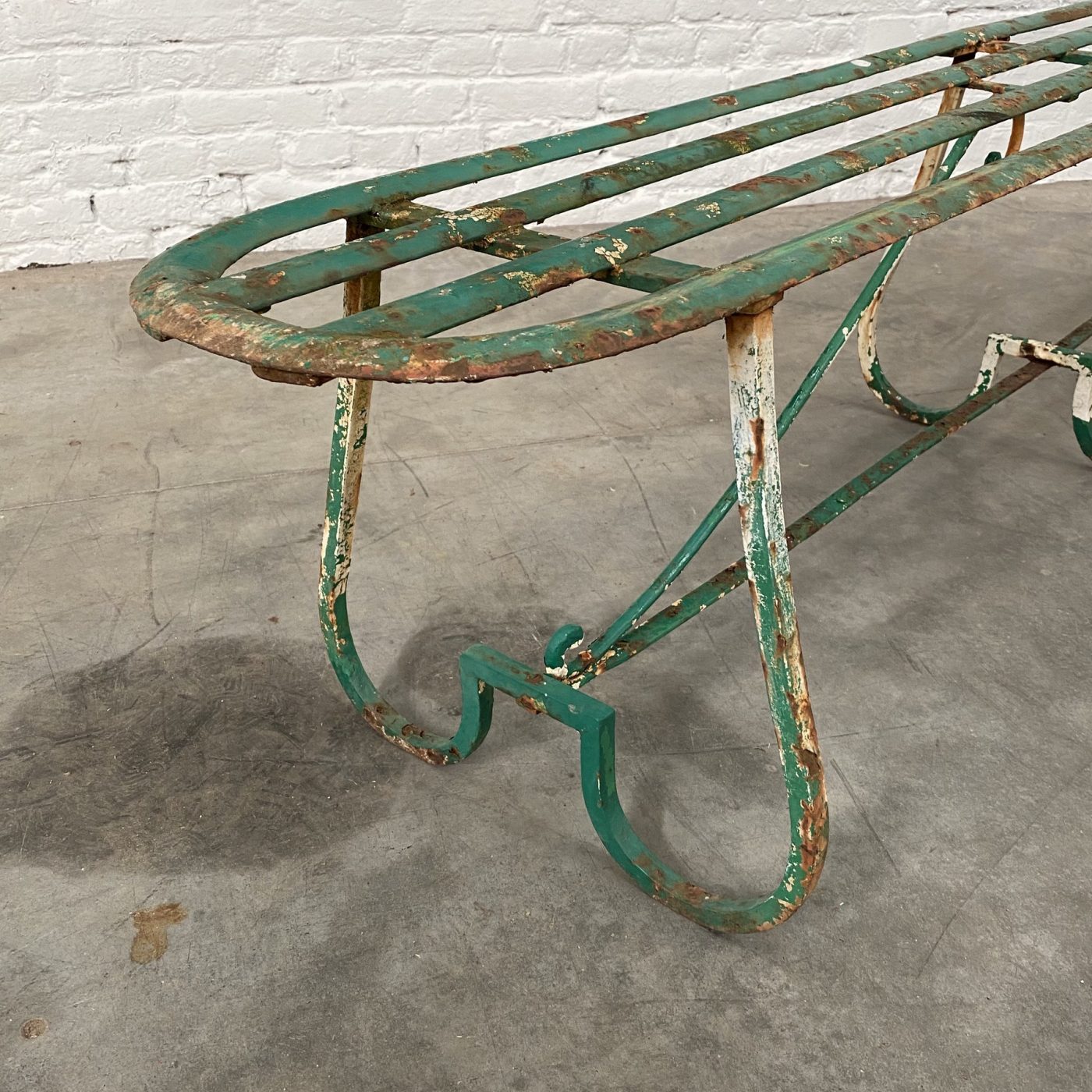 objet-vagabond-garden-bench0001