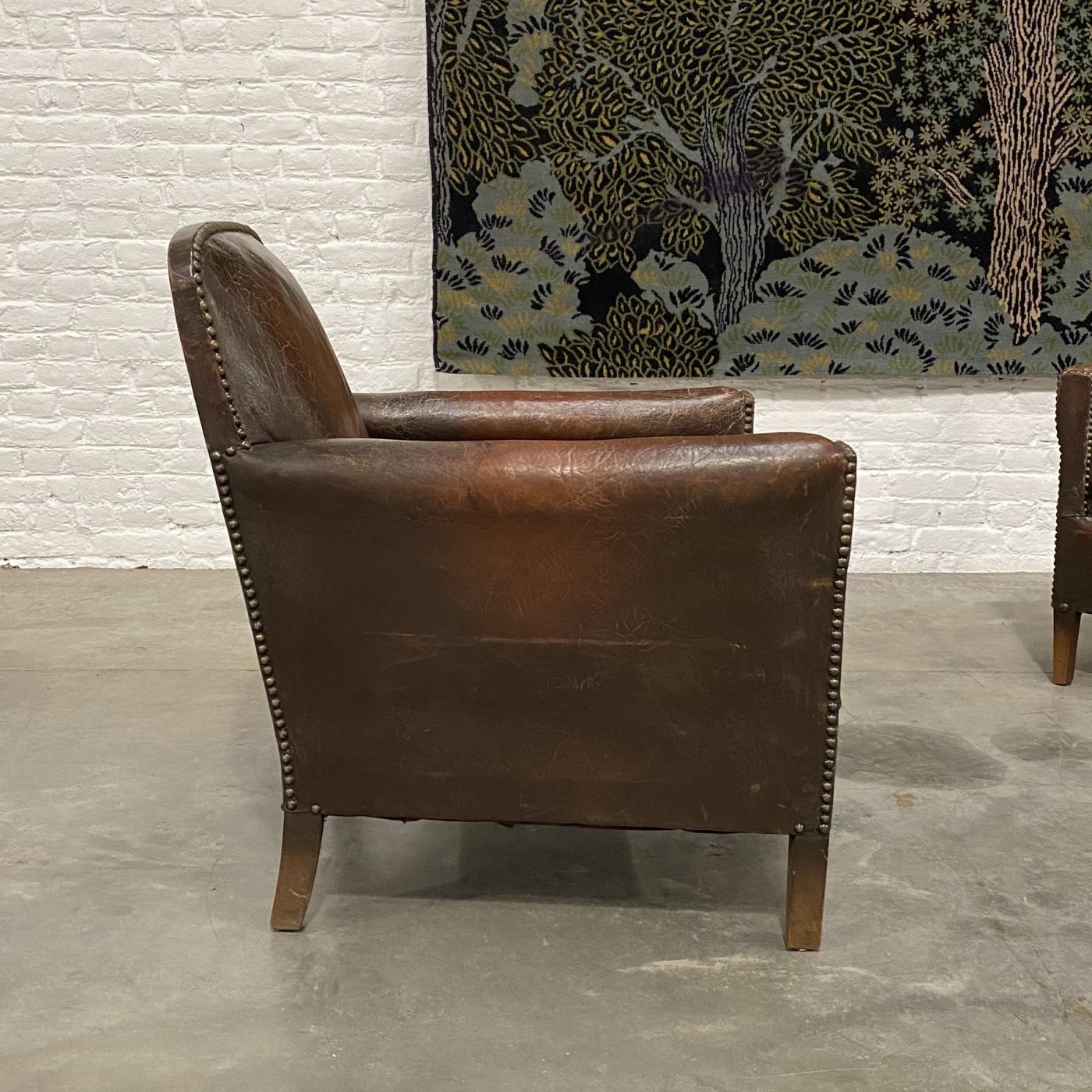 objet-vagabond-leather-armchairs0000