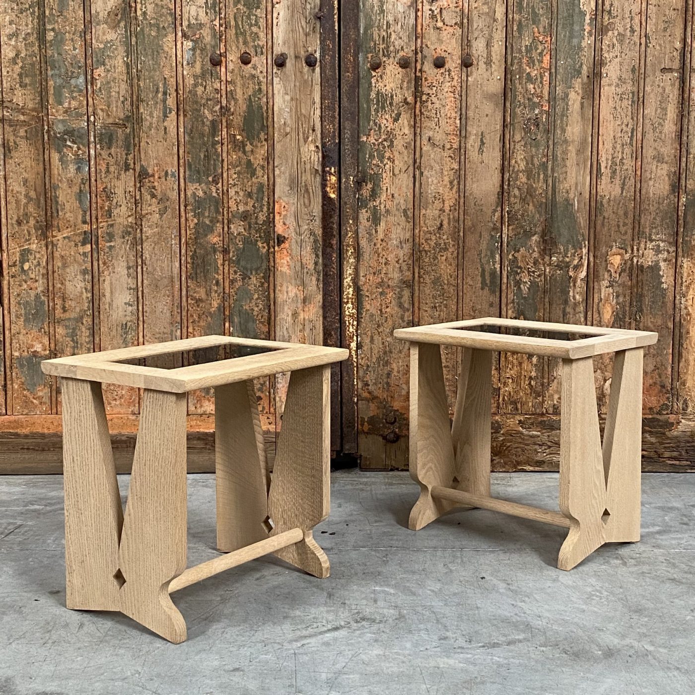 objet-vagabond-midcentury-tables0001