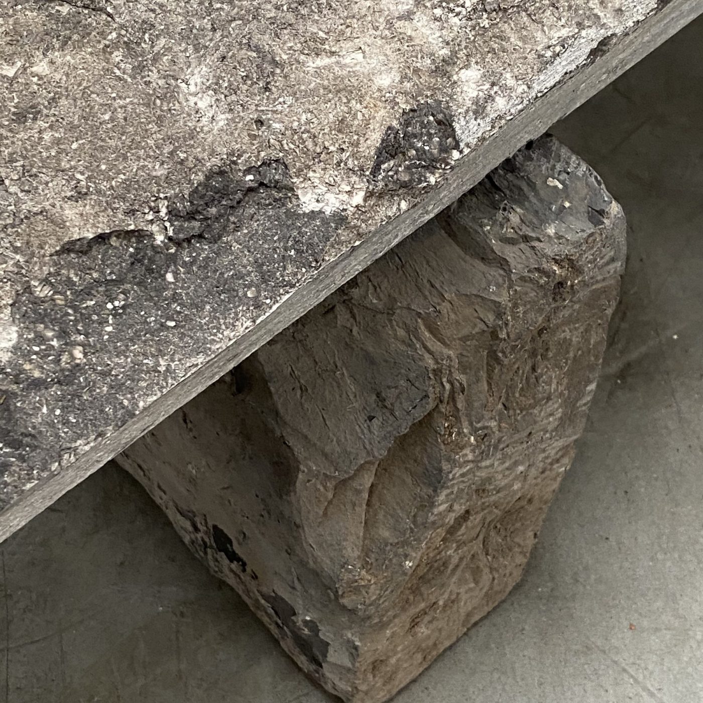 objet-vagabond-stone-coffee-table0009