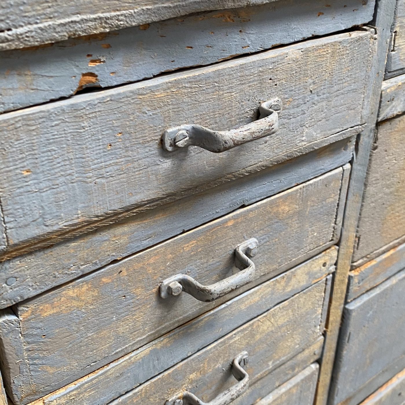 objet-vagabond-industrial-chest0003