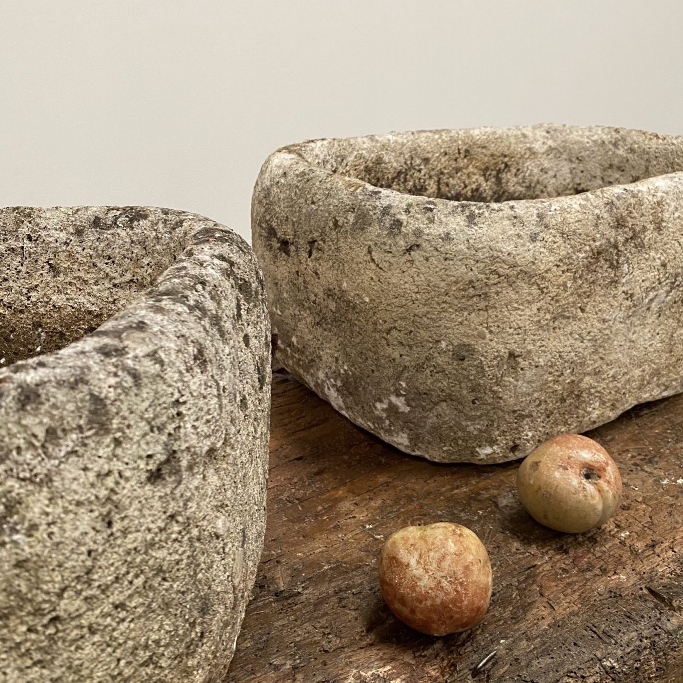 objet-vagabond-concrete-planters0003