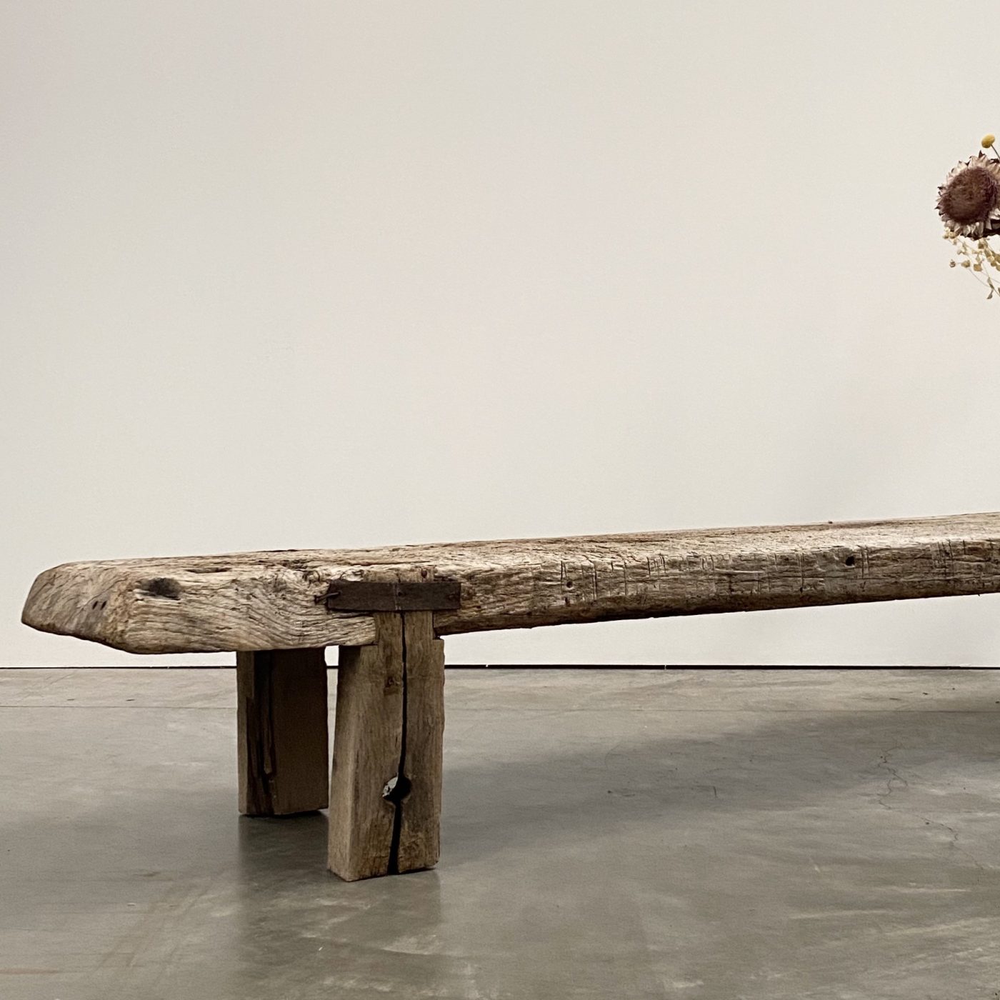 objet-vagabond-primitive-coffeetable0001