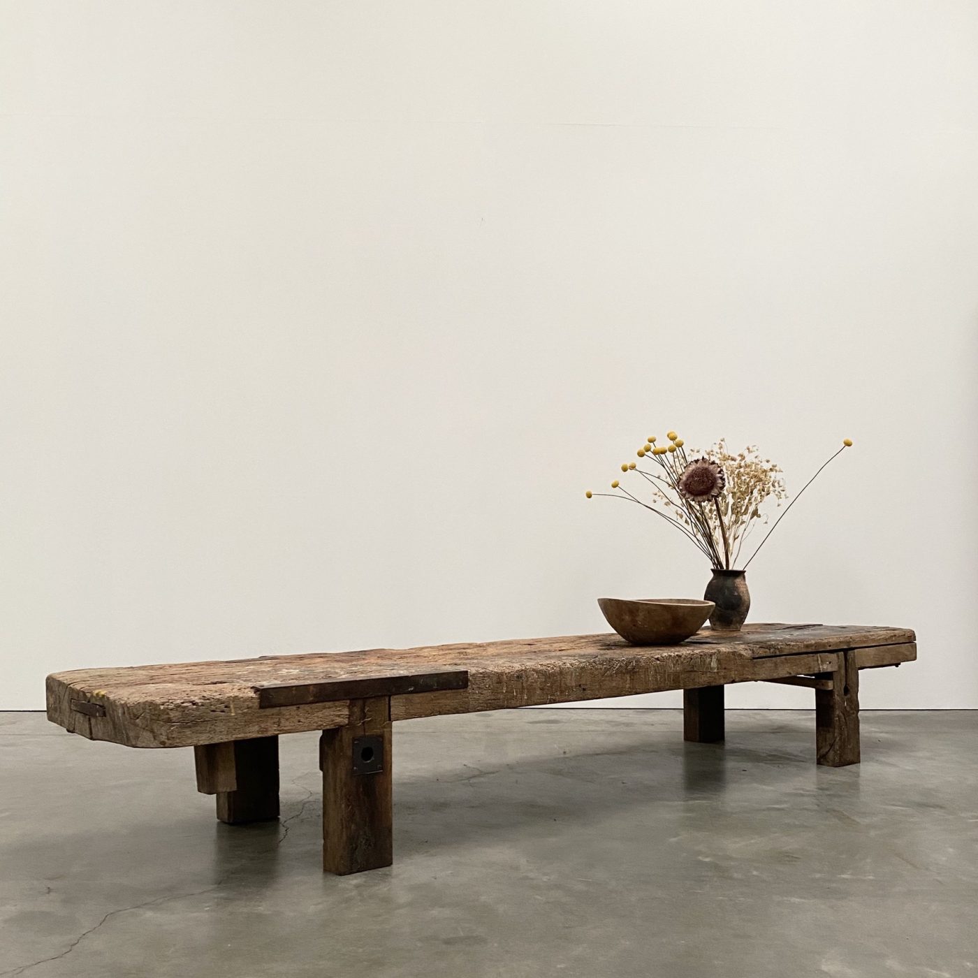 objet-vagabond-primitive-coffeetable0004