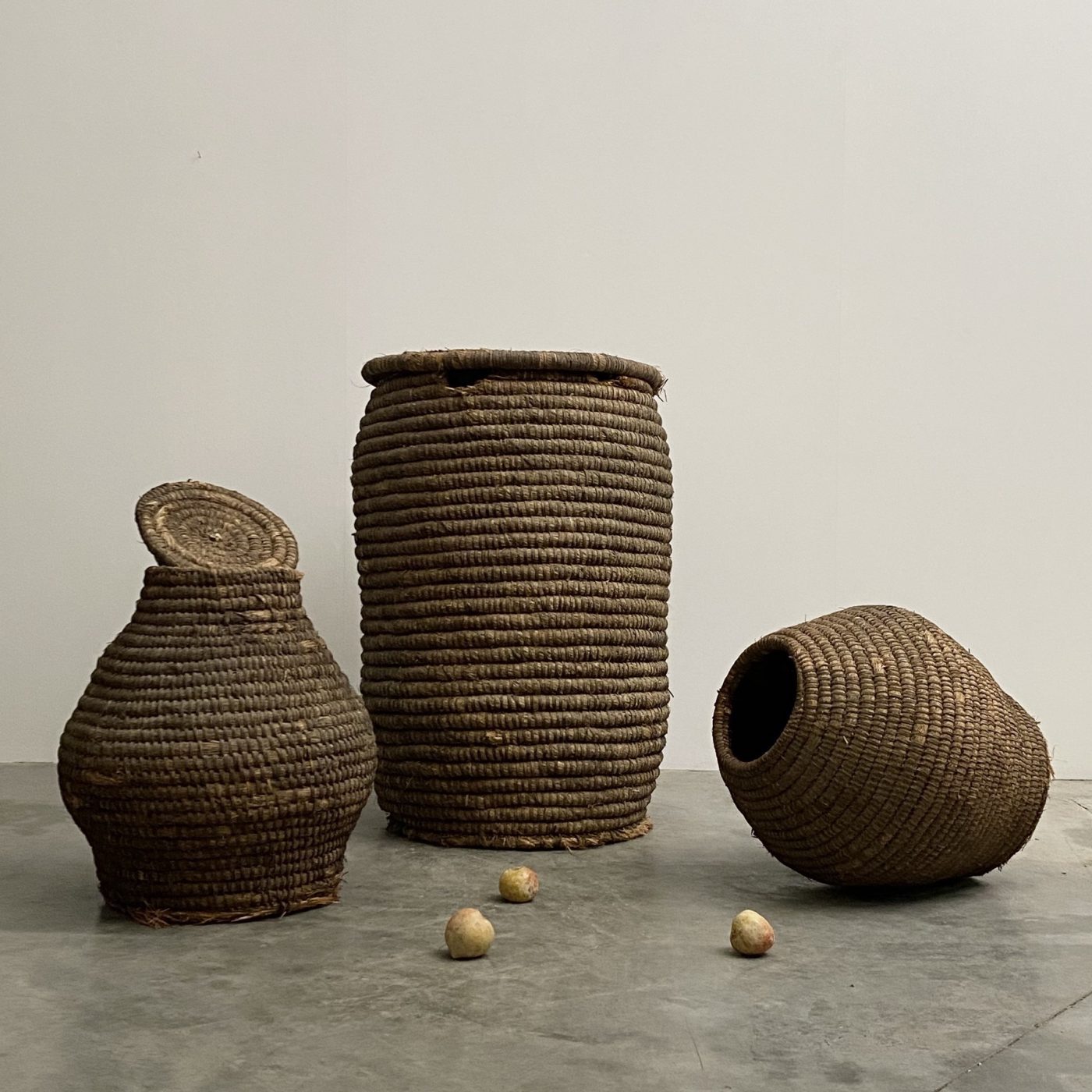 objet-vagabond-rope-vases0003