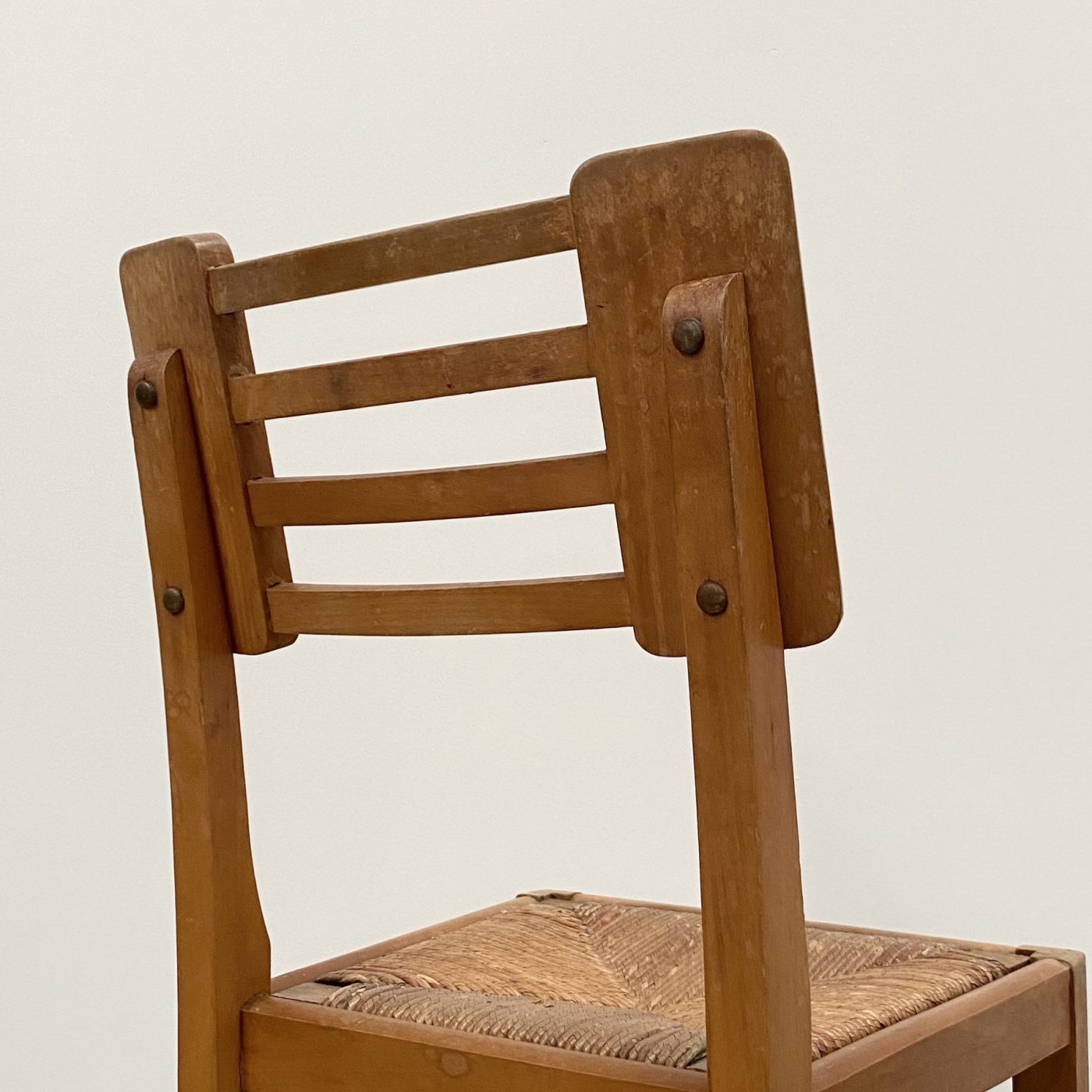 objet-vagabond-cruege-chairs0003