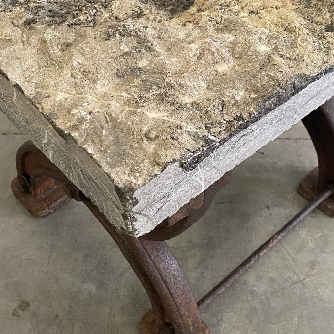 objet-vagabond-industrial-table0002