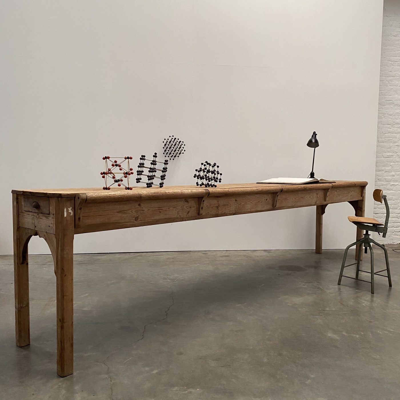 objet-vagabond-large-worktable0001