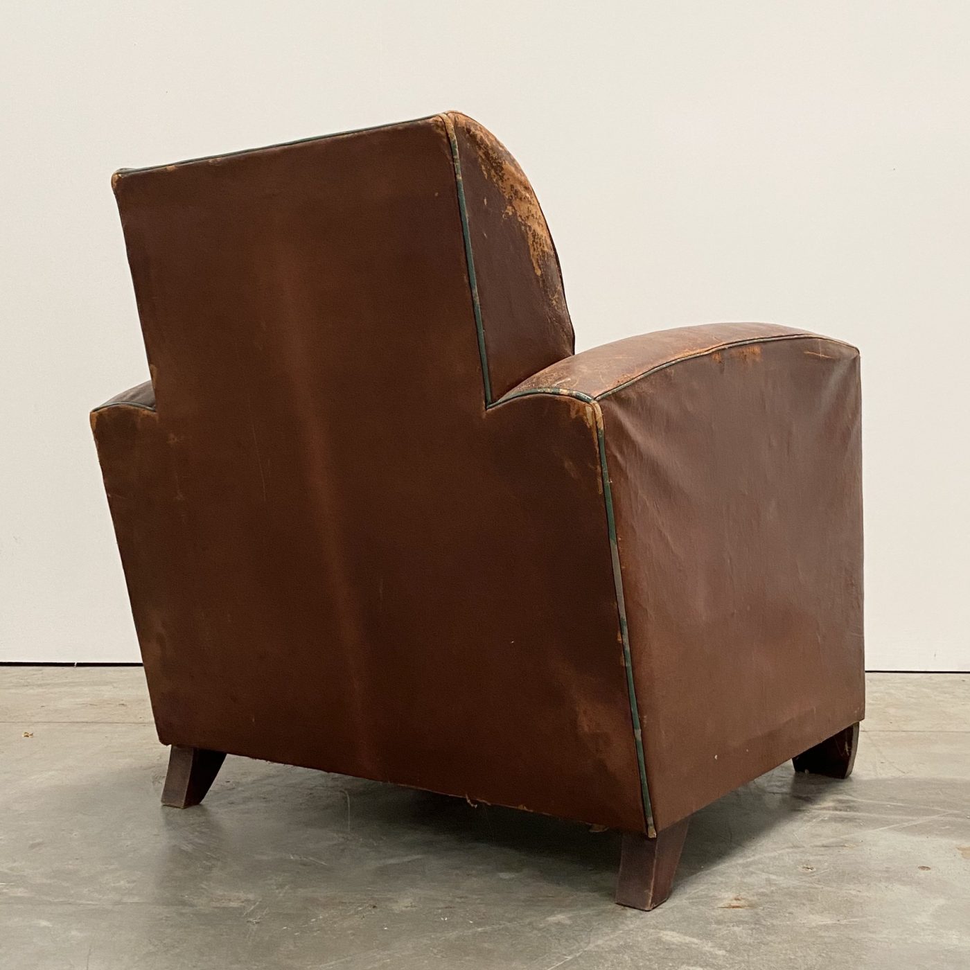 objet-vagabond-leather-chair0001